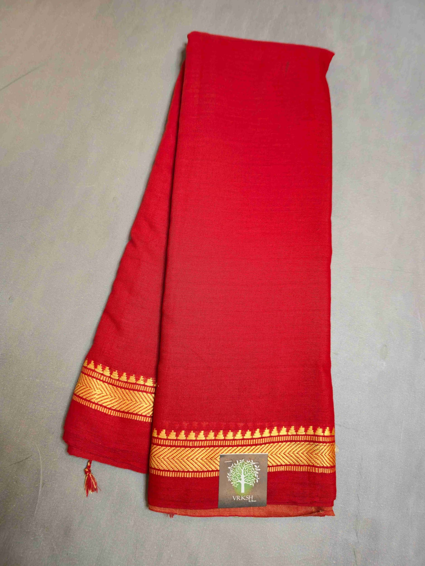 Cotton Saree with thread border