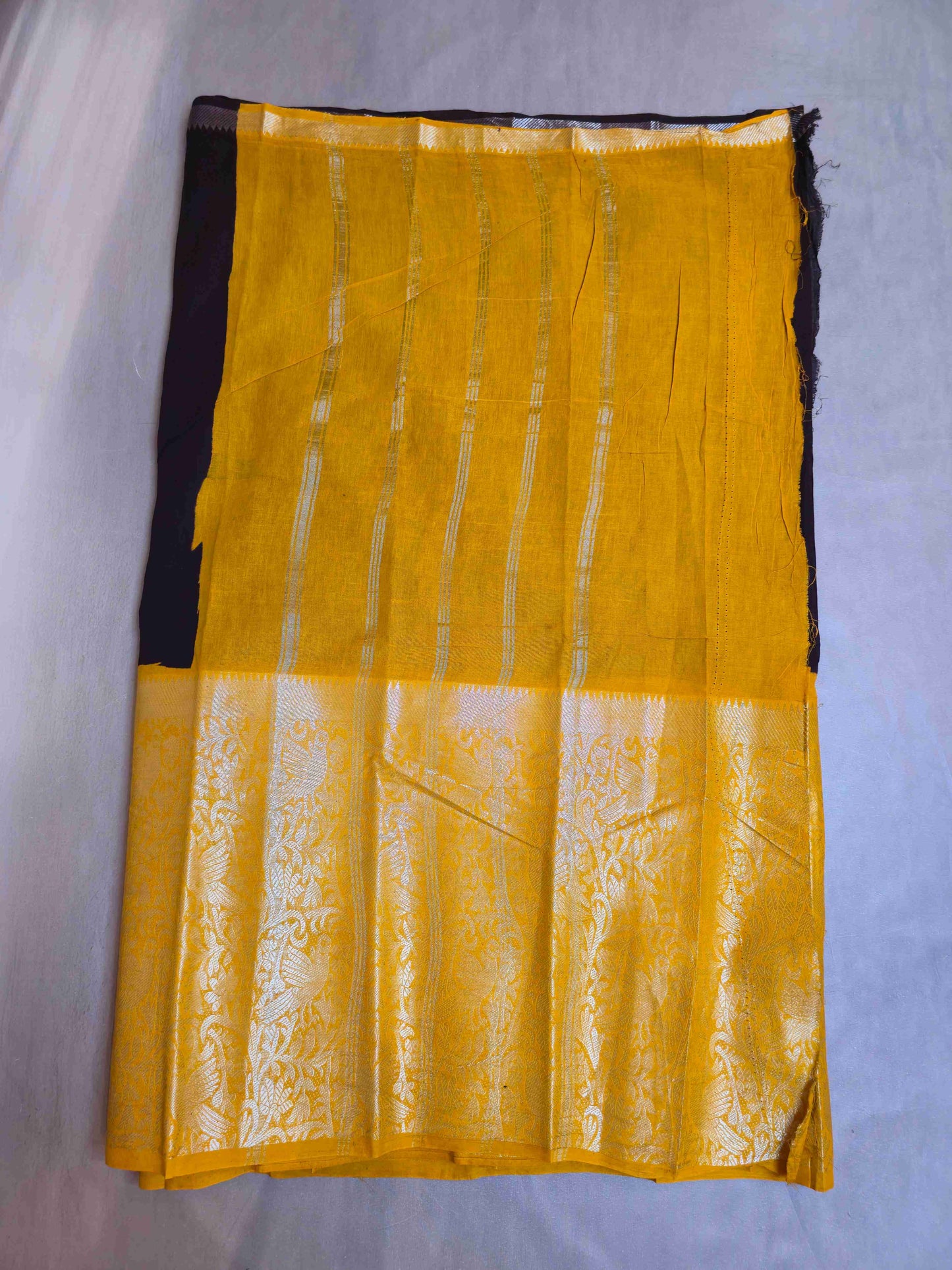 Sungudi Long Border Saree