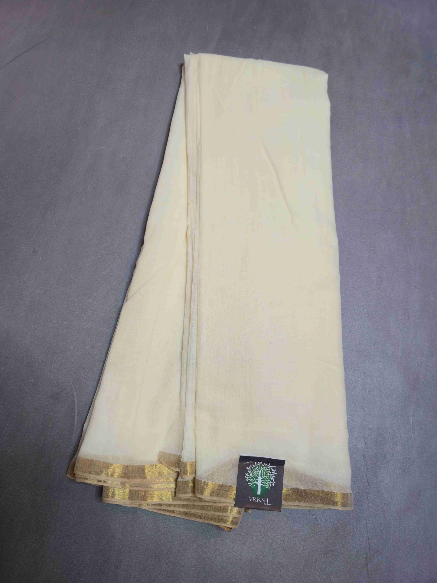 Mul cotton saree with kasavu pallu