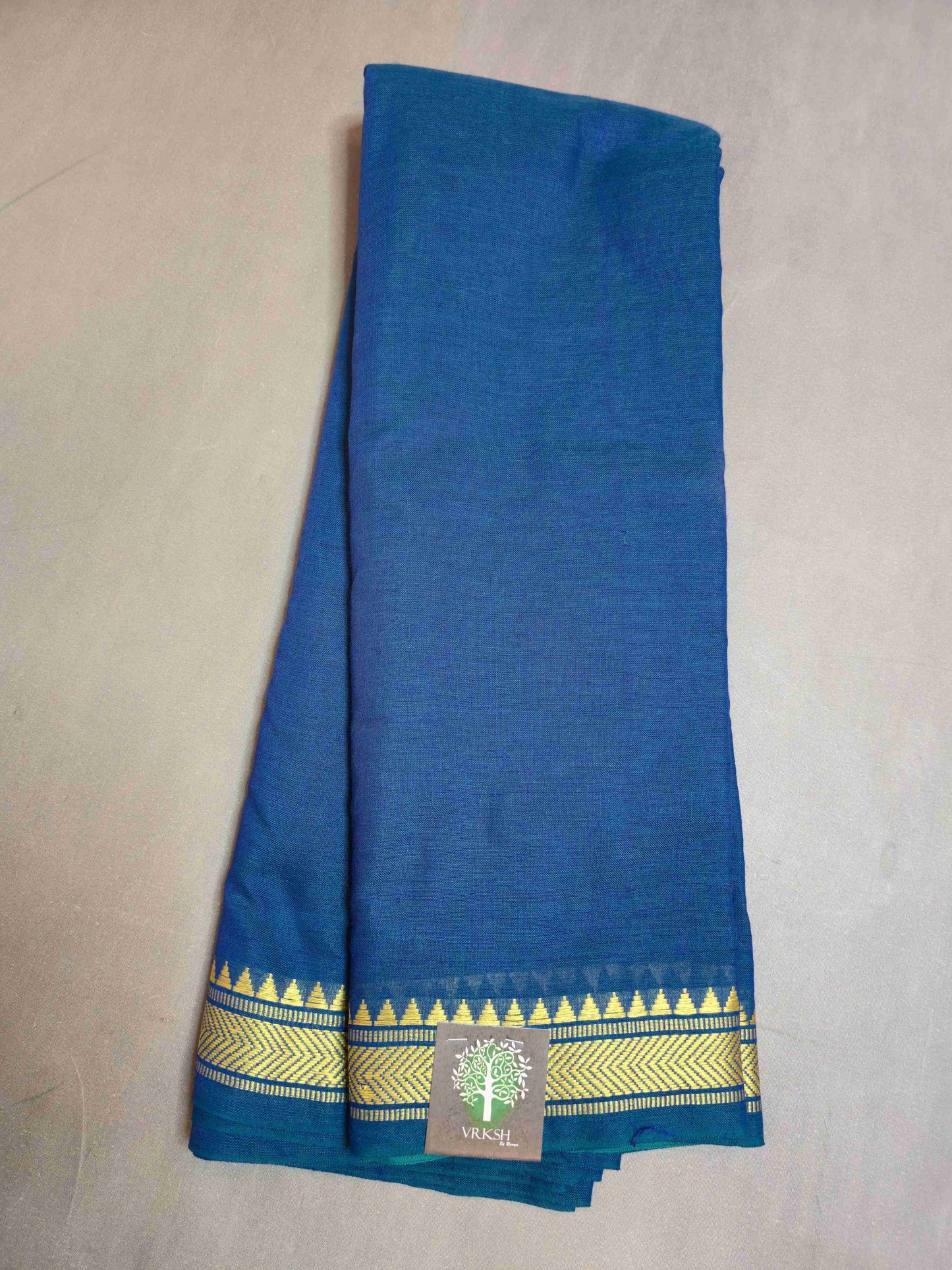 Cotton Saree with thread border