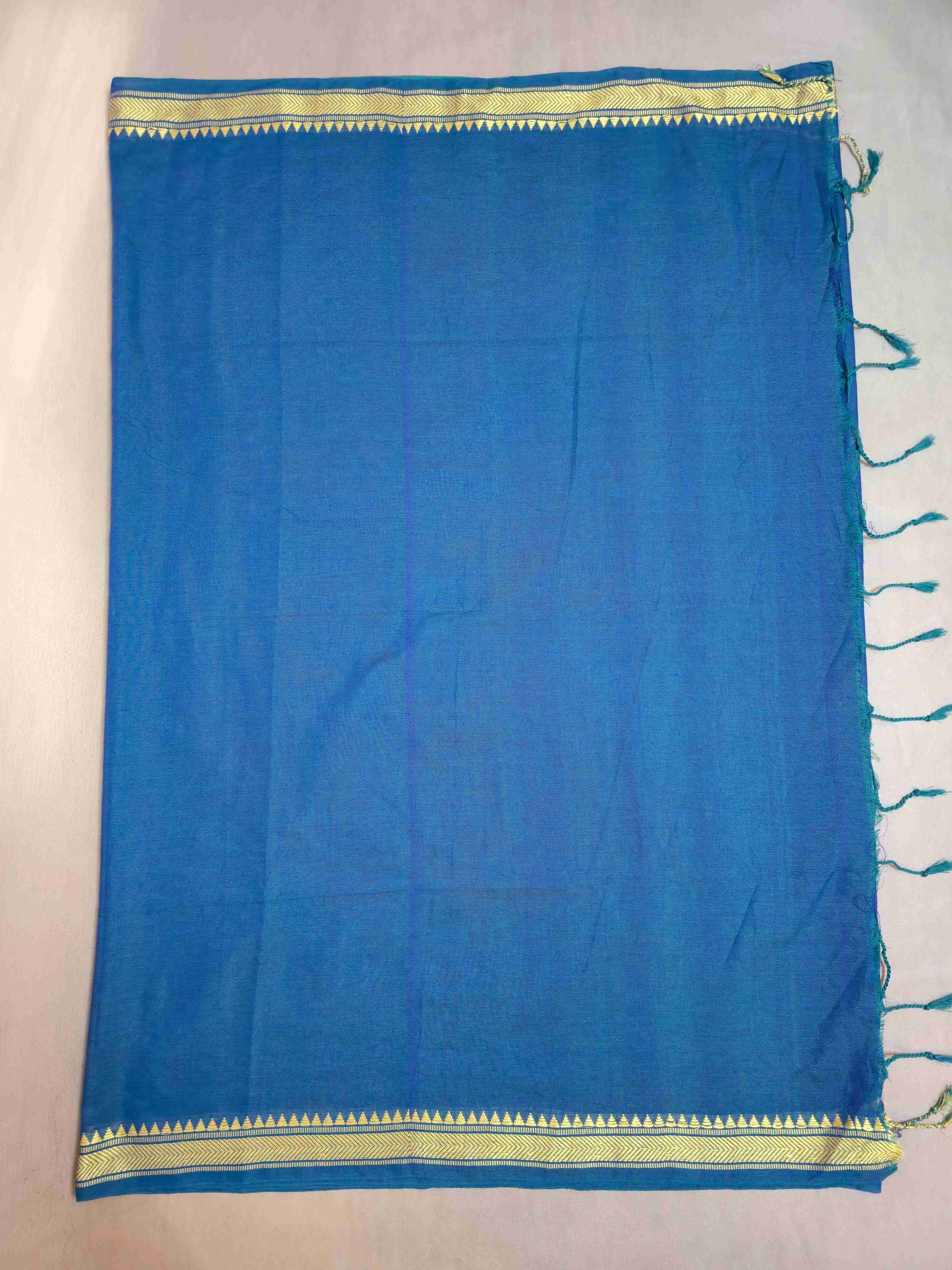 Cotton Saree with thread border