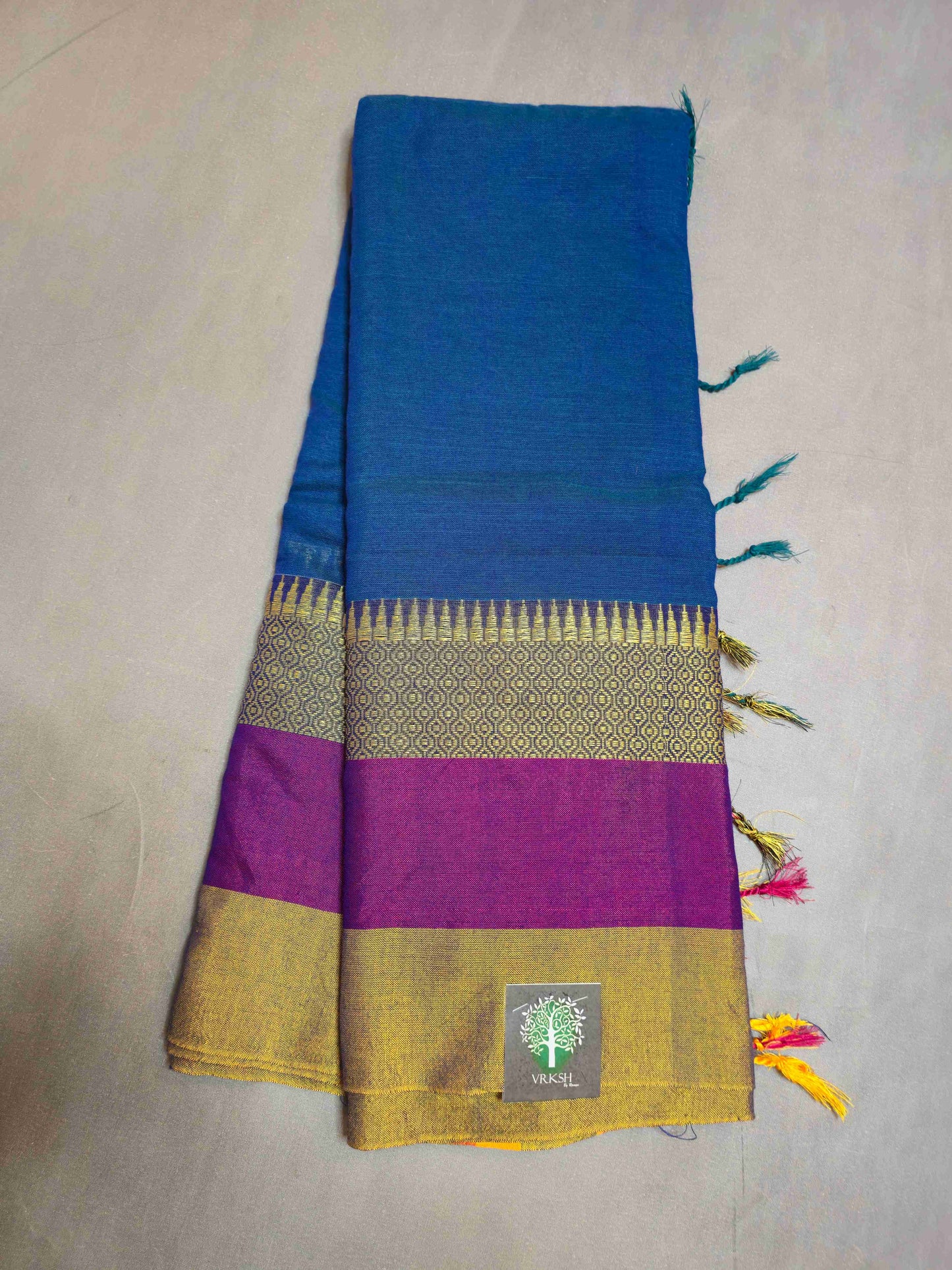 Cotton Saree with thread big border