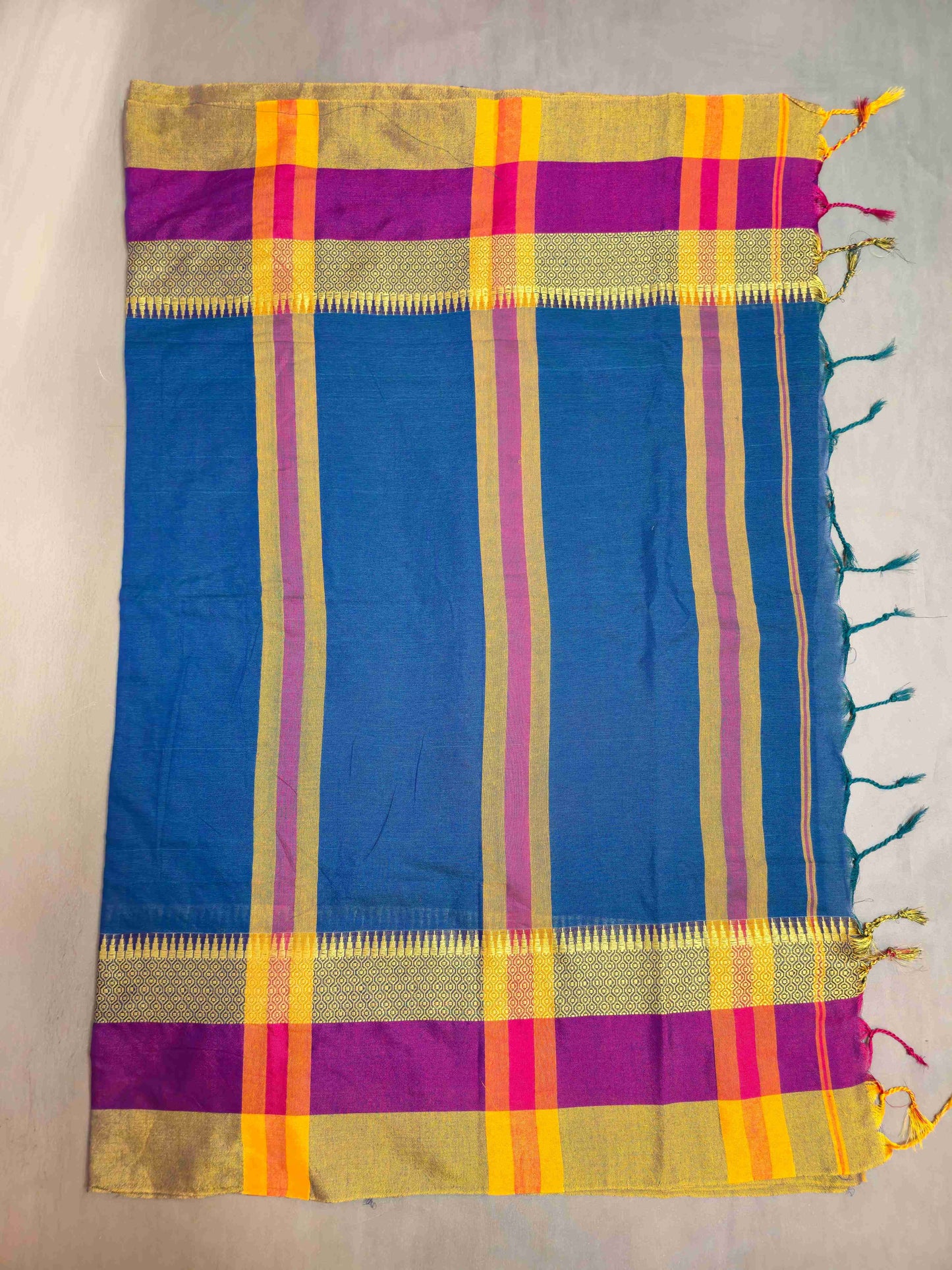 Cotton Saree with thread big border