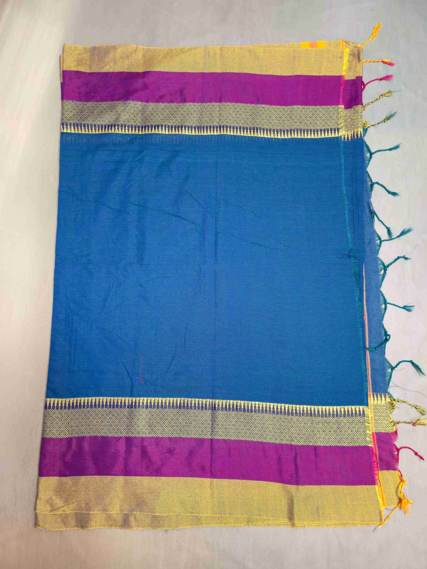Cotton Saree with thread big border