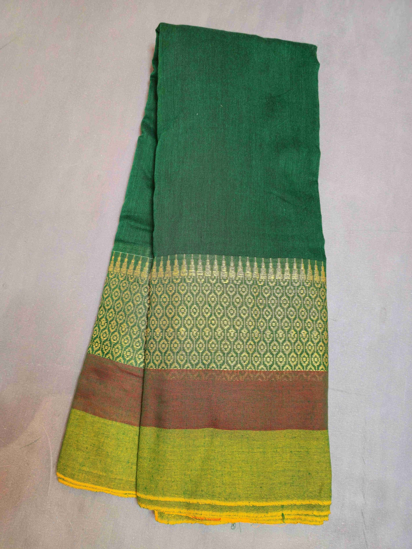 Cotton Saree with thread big border
