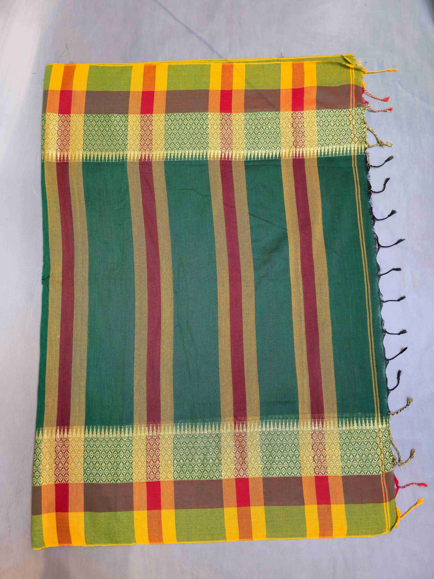 Cotton Saree with thread big border