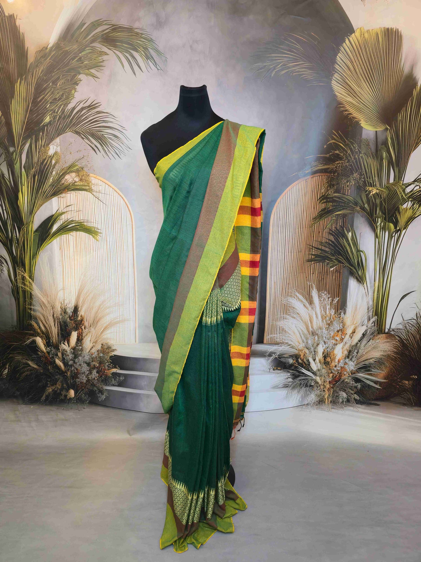 Cotton Saree with thread big border
