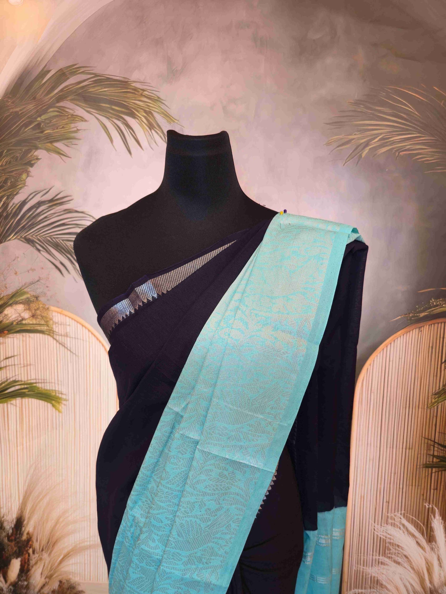Sungudi Long Border Saree