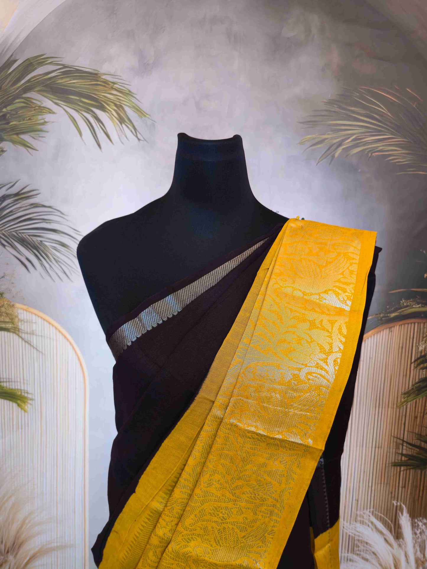 Sungudi Long Border Saree