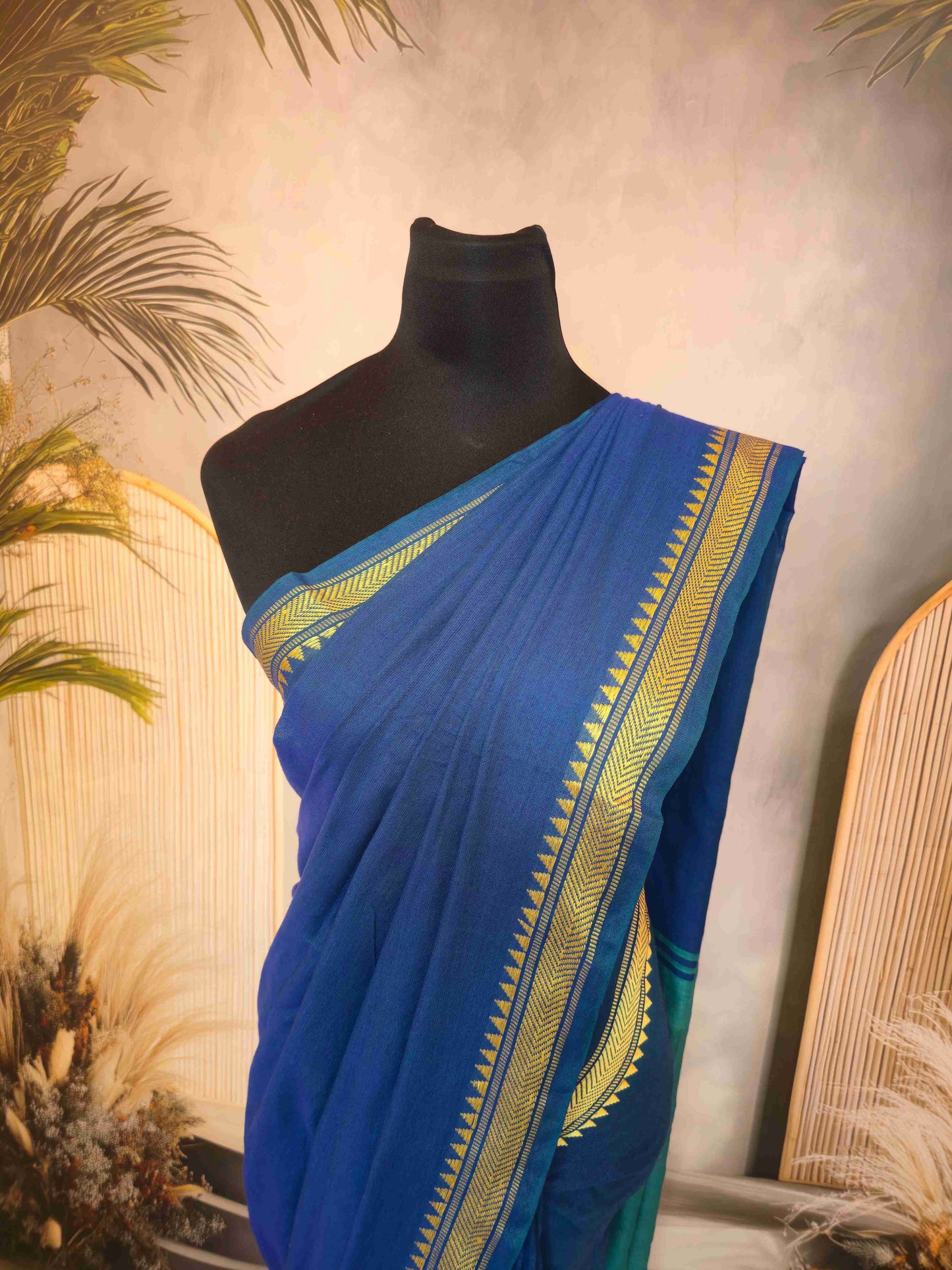 Cotton Saree with thread border