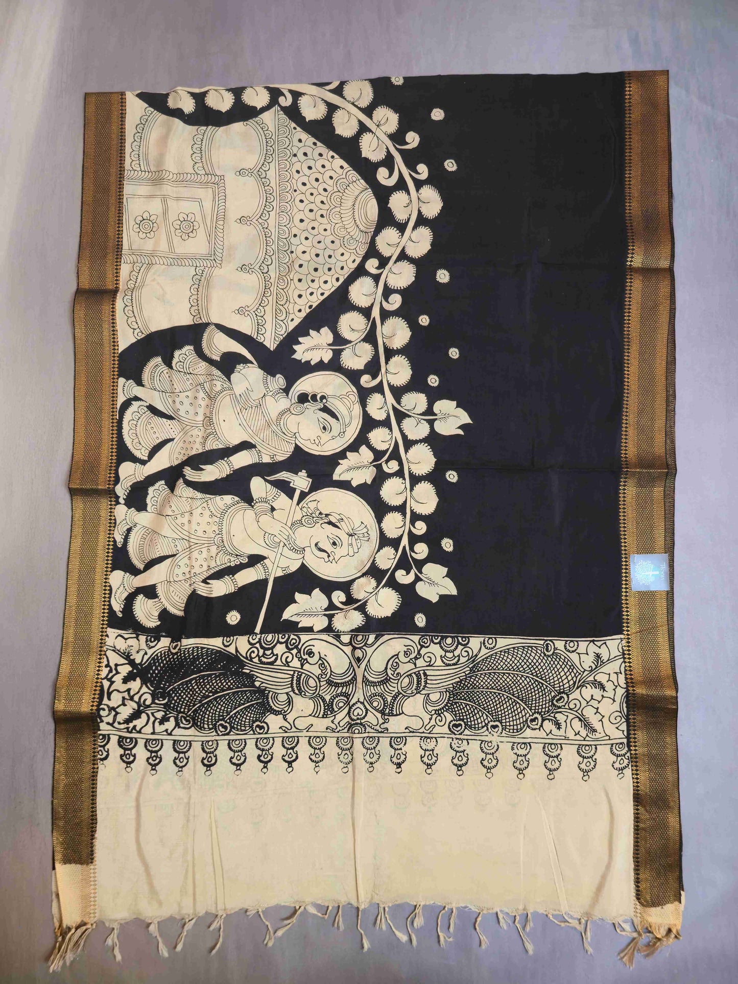 Pen Kalamkari thupatta B&W